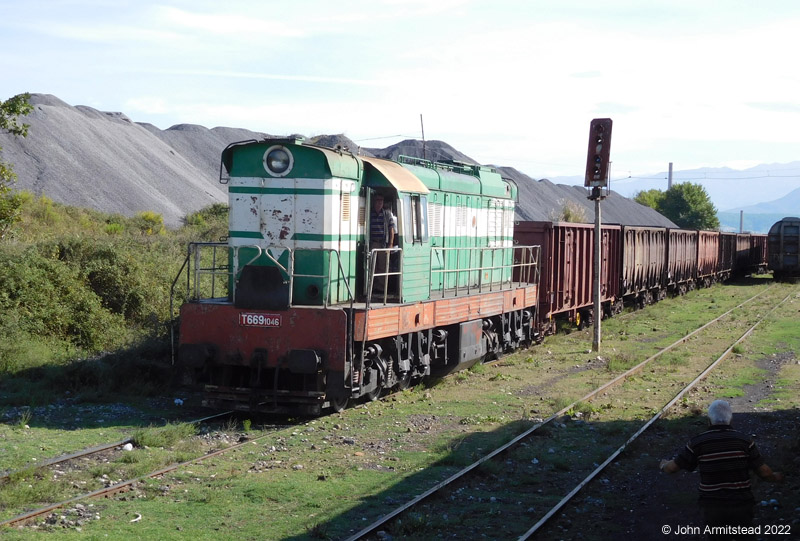 T669-1046 at Vidhas
