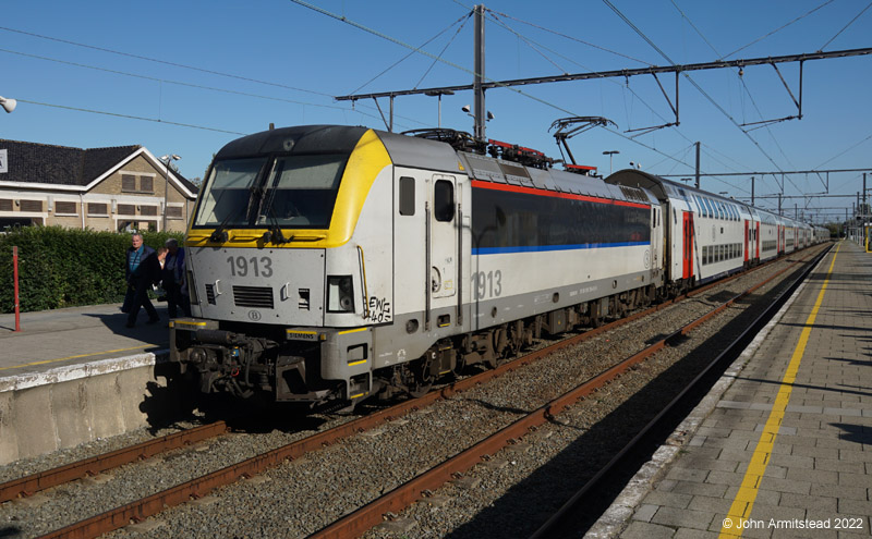 SNCB/NMBS Class 19 at Blankenberge