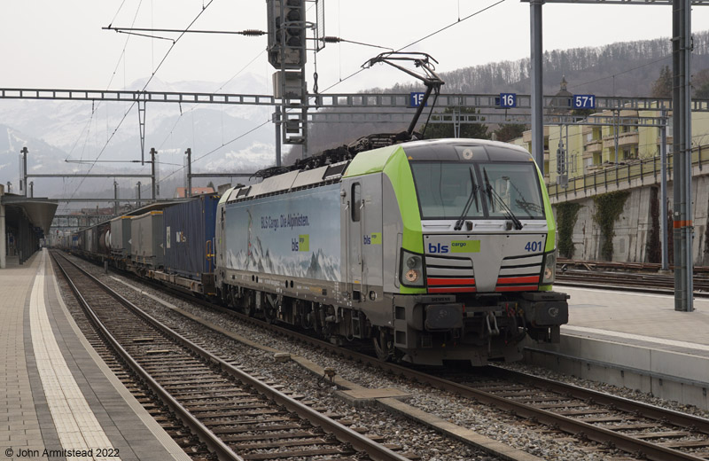 Class 475 at Spiez