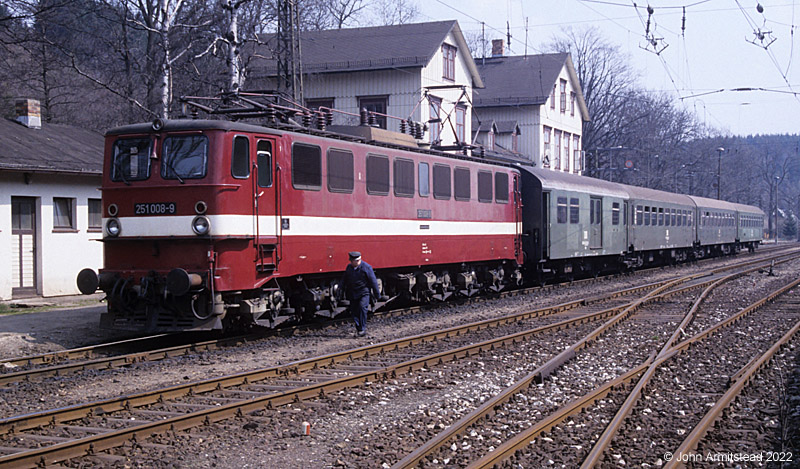 DR Class 251 at Königshütte