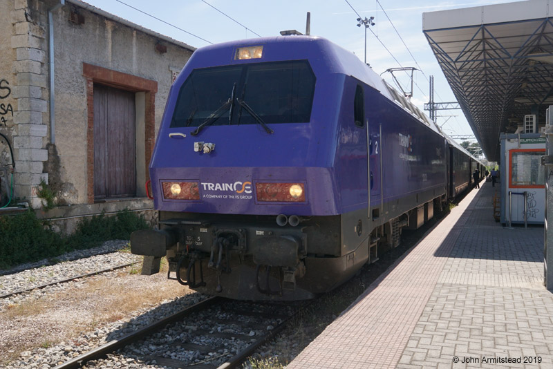 Class 120 locomotive at Larissa