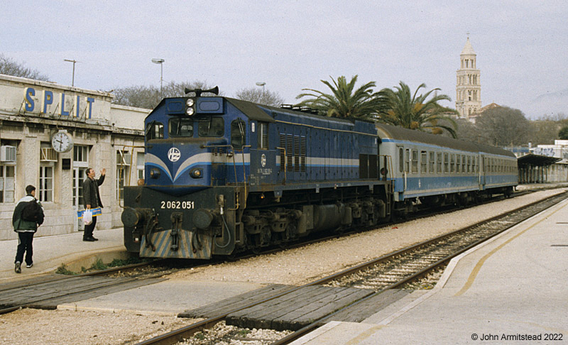 HZ Class 2 062 at Split