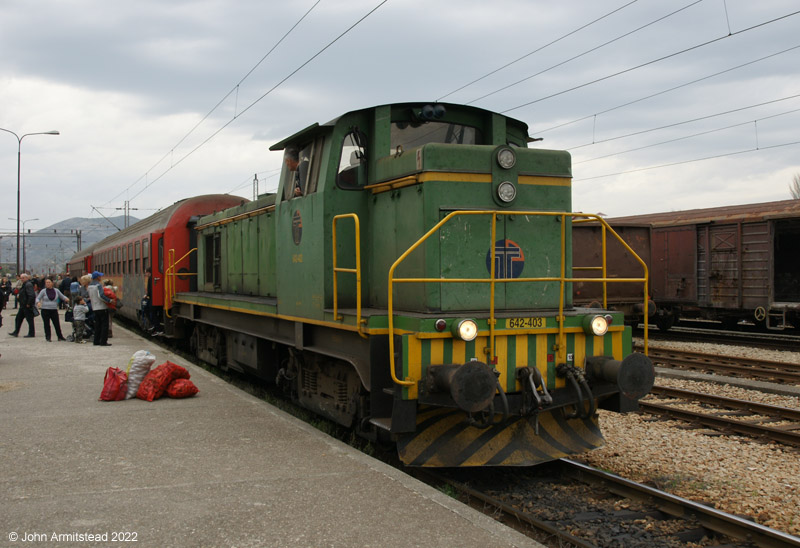 MZ Class 642 at Veles