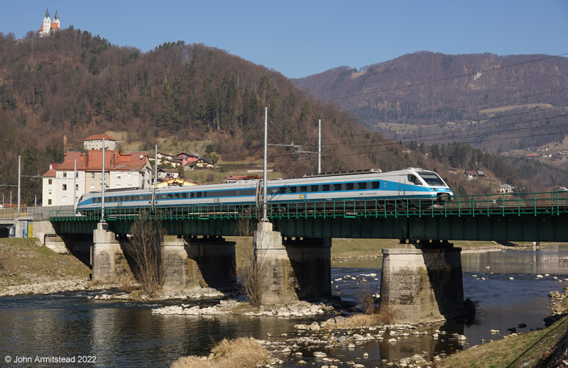 Class 310 at Lasko