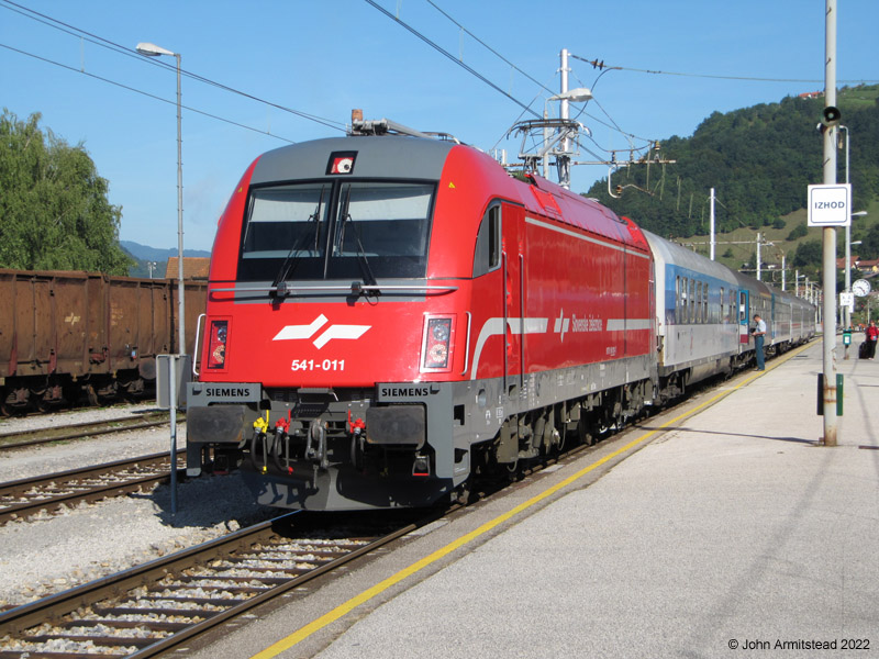 SŽ Class 541 at Sevnica