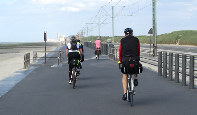 On the zeedijk between Middelkerke and Oostende