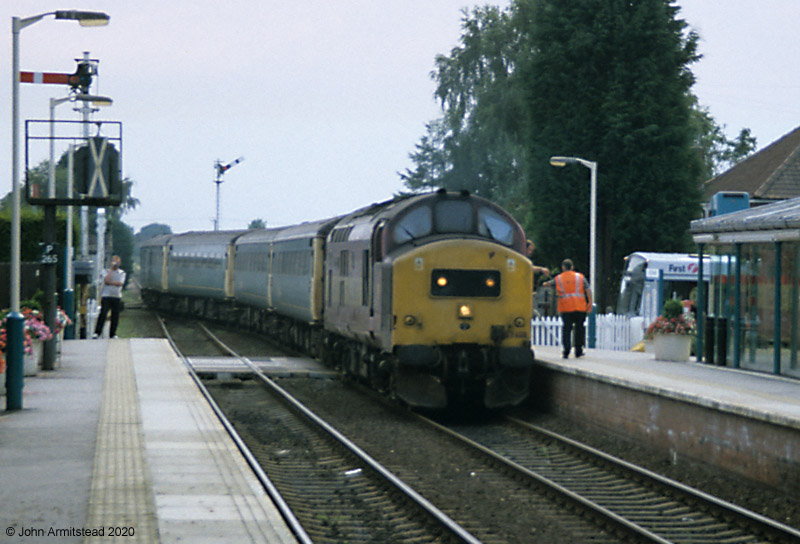 Class 37 at Poppleton