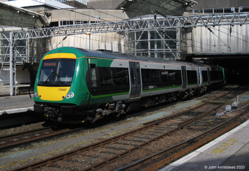 London Midland Class 170 at Birmingham New Street