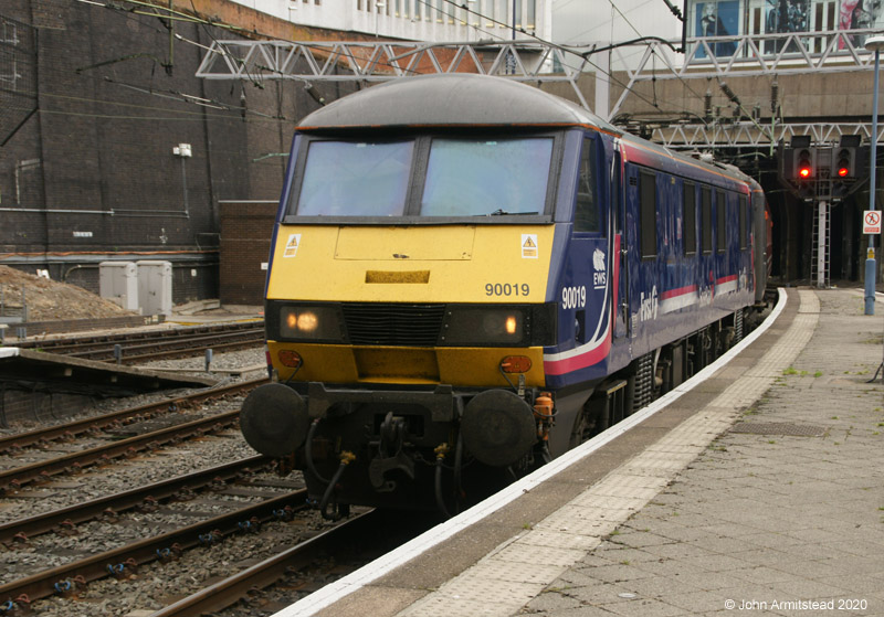 Class 90 at Birmingham New St