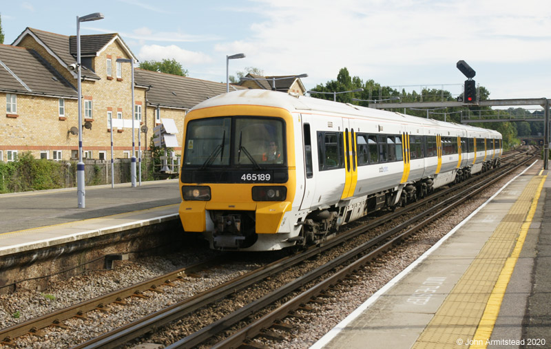 Class 465 at Grove Park