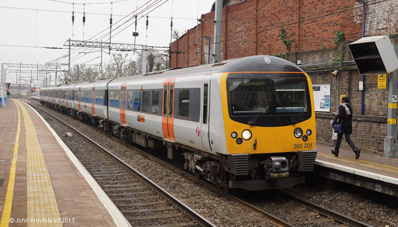 Heathrow Connect Class 360 at West Ealing