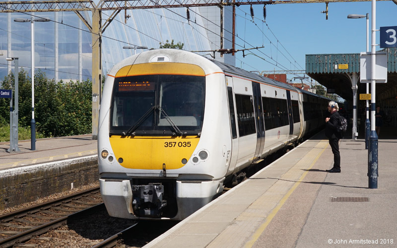 Class 357 at Southend Central