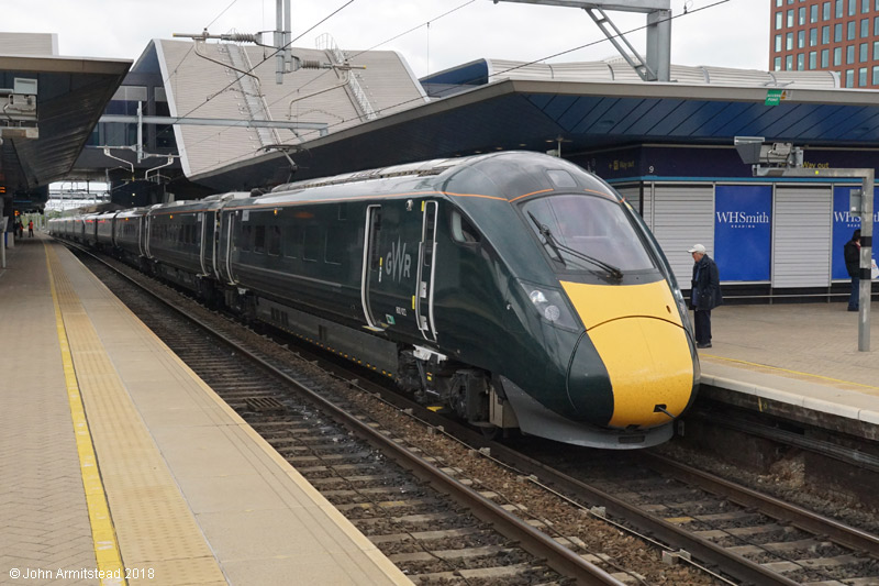 Class 800 IET at Reading