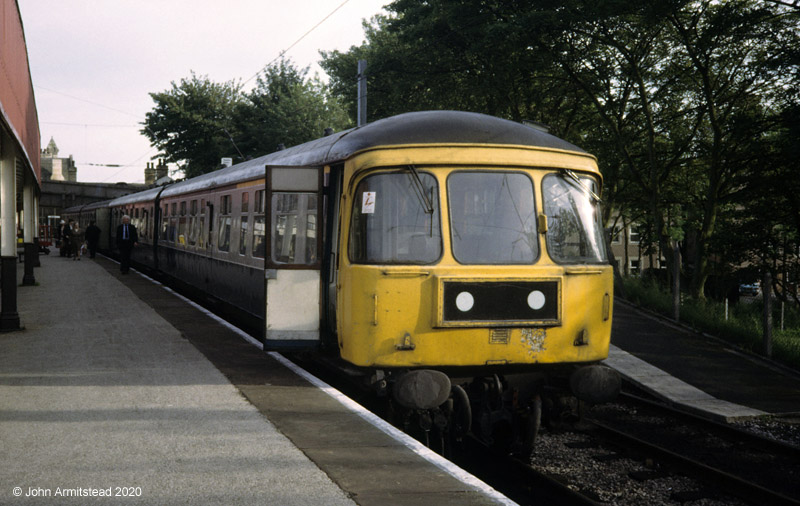 Trans-Pennine DMU, Lancaster