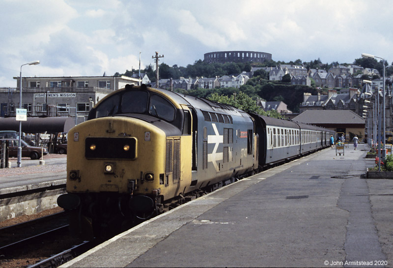 Class 37 at Oban