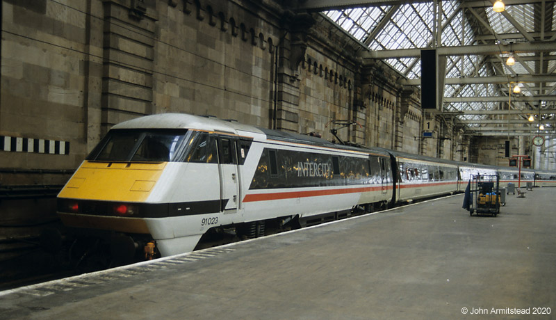Class 91 at Glasgow Central