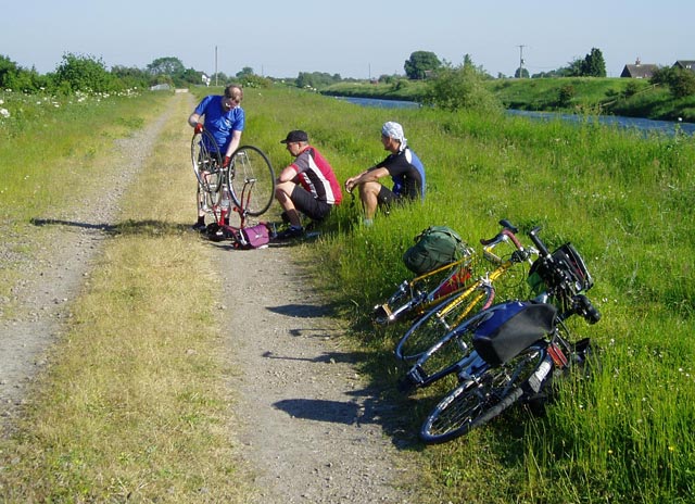 Puncture repair near Stixwould